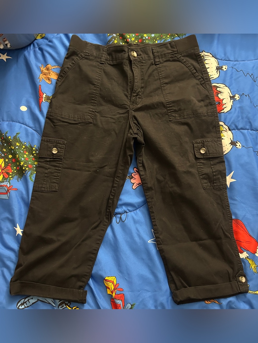 Lee Women’s Black Cargo Capris - Rolled Hem Utility Pants